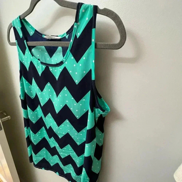 Aqua / navy chevron zig zag sleeveless top by peach love medium - Picture 5 of 7